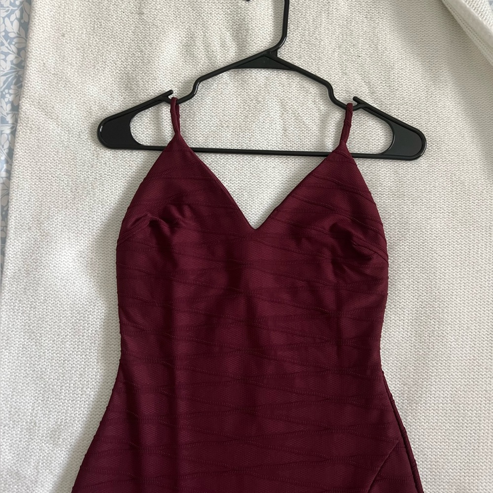 Such a Beauty Mini Dress Windsor in burgundy